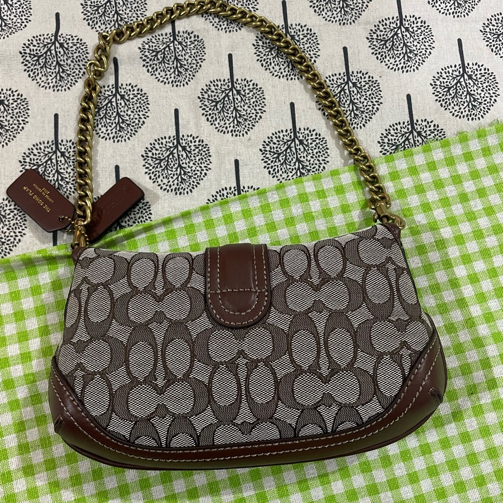 Coach Brown and Beige Signature Canvas Shoulder Bag with Gold Chain - Picture 5 of 9